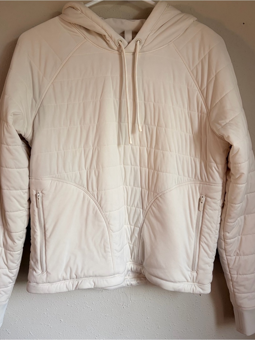 lululemon Dynamic Movement Quilted Hooded Puffer Jacket - Cream